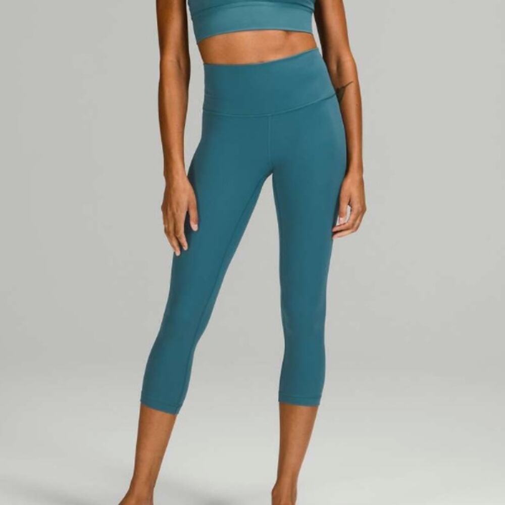 Lululemon Capture Blue Wunder Under High Rise Tights 25”